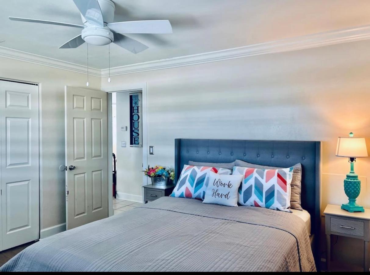 Cheerful Home With Two Bedrooms Cape Coral Eksteriør bilde