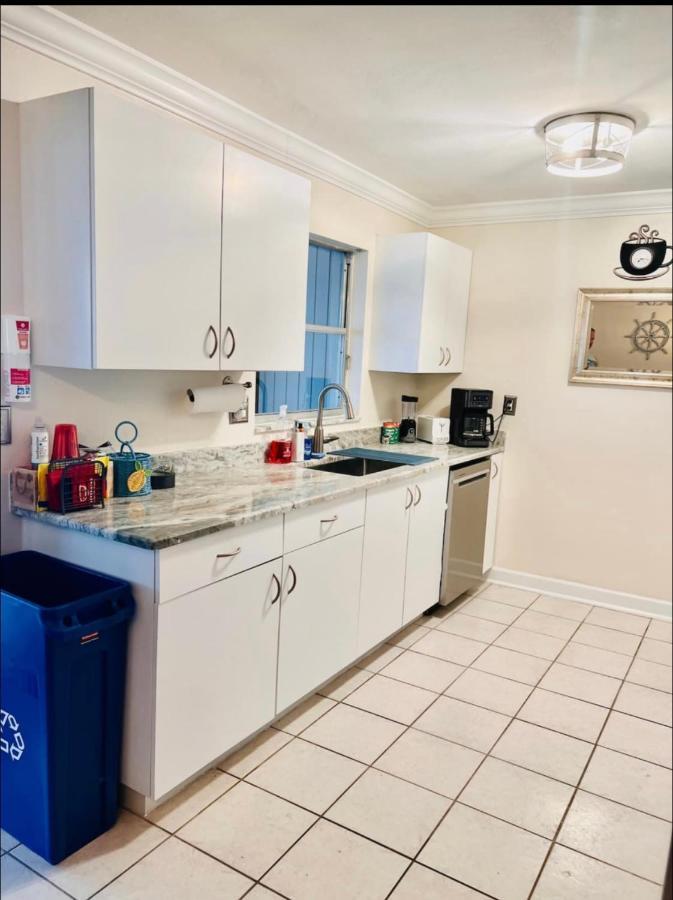 Cheerful Home With Two Bedrooms Cape Coral Eksteriør bilde