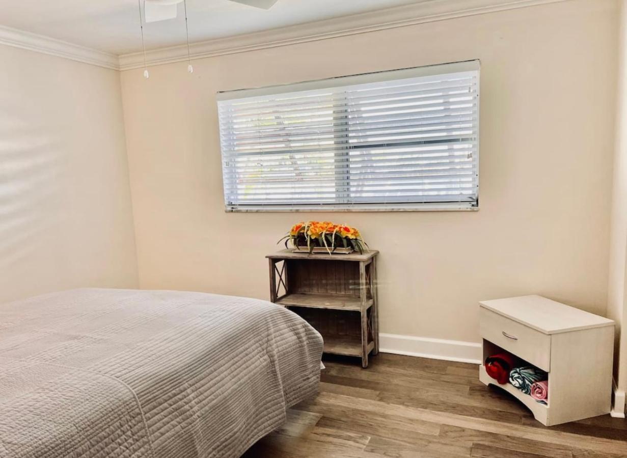 Cheerful Home With Two Bedrooms Cape Coral Eksteriør bilde